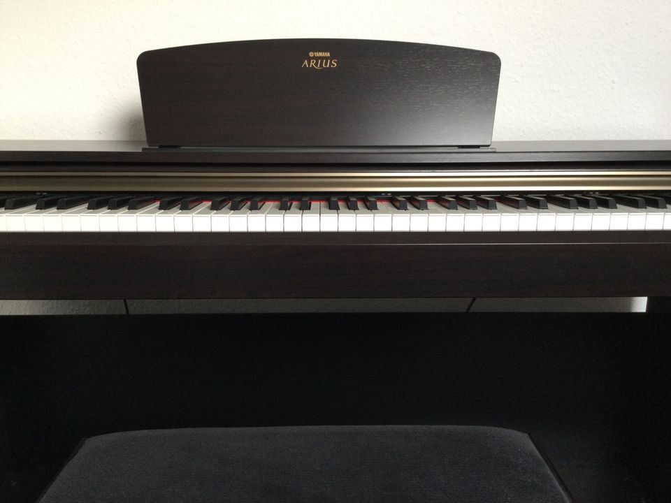 Verkaufe mein neuwertiges E Piano Yamaha Arius YDP 161 R Set in Dormagen