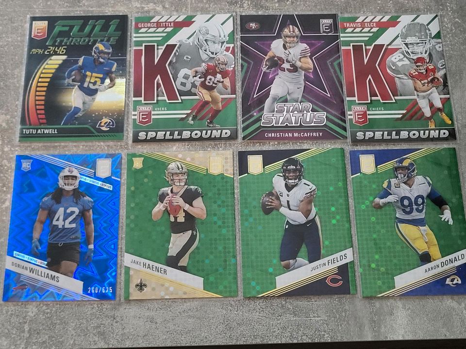8x Parallels + Inserts NFL Donruss Elite 2023 - NFL Trading Cards in Bochum