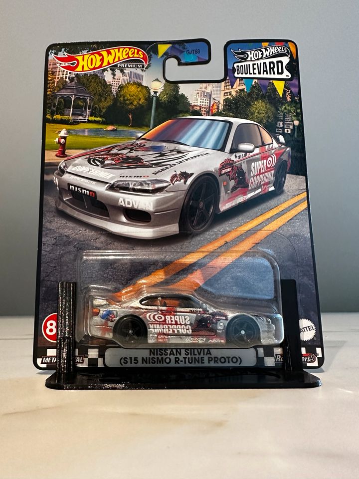 Hot Wheels Premium Boulevard Nr. 85 Nissan Silvia S15 Nismo in Fürth