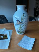 Franklin mint Porzellan Vase „Schwalbe und Iris“ Niedersachsen - Weener Vorschau