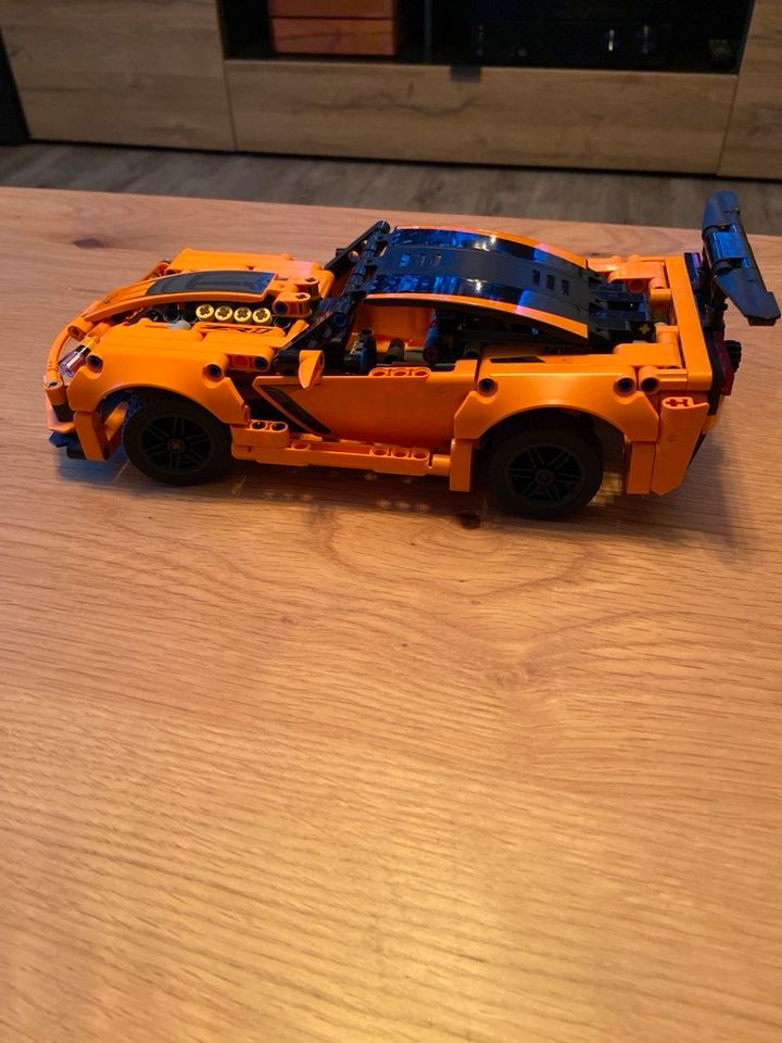 Lego Technik Corvette in Seelze