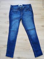 blaue Jeans von Hollister, Größe W26 / L29 Bayern - Abensberg Vorschau