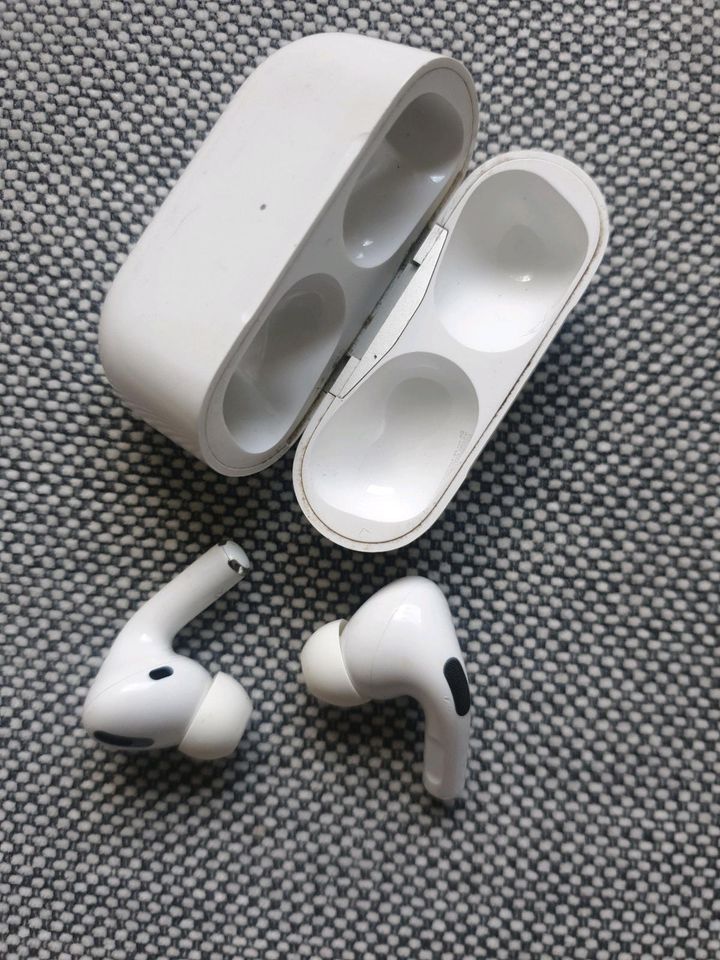 Apple Airpods Erste 1. Generation Pro inear Kopfhörer in Müssen