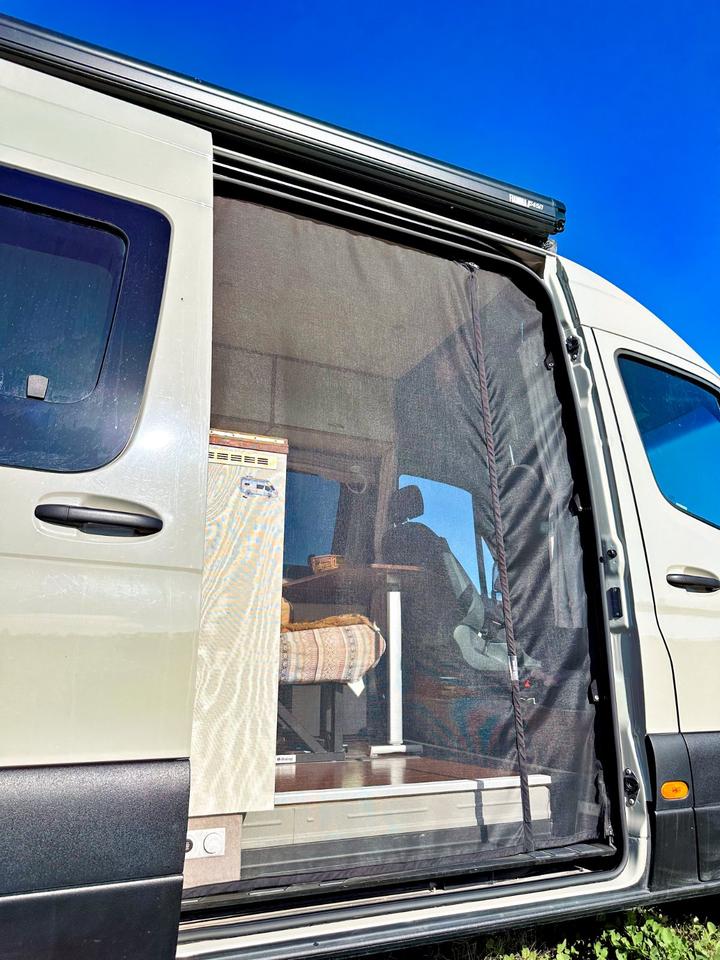 Mercedes Sprinter 907 4x4 Campervan – Einzelstück mit Qualität in Hamburg