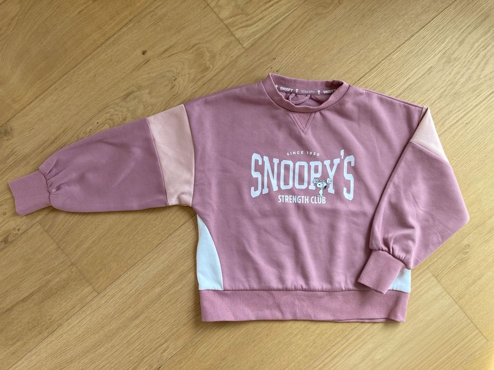 Süßer Snoopy Sportpullover in Berlin