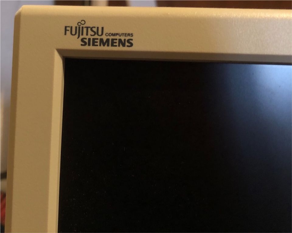 Fujitsu Siemens Monitor PC Display in Oldenburg