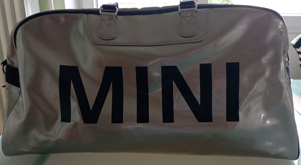 BMW Mini Tasche in  Silber, gebraucht in Schwabhausen