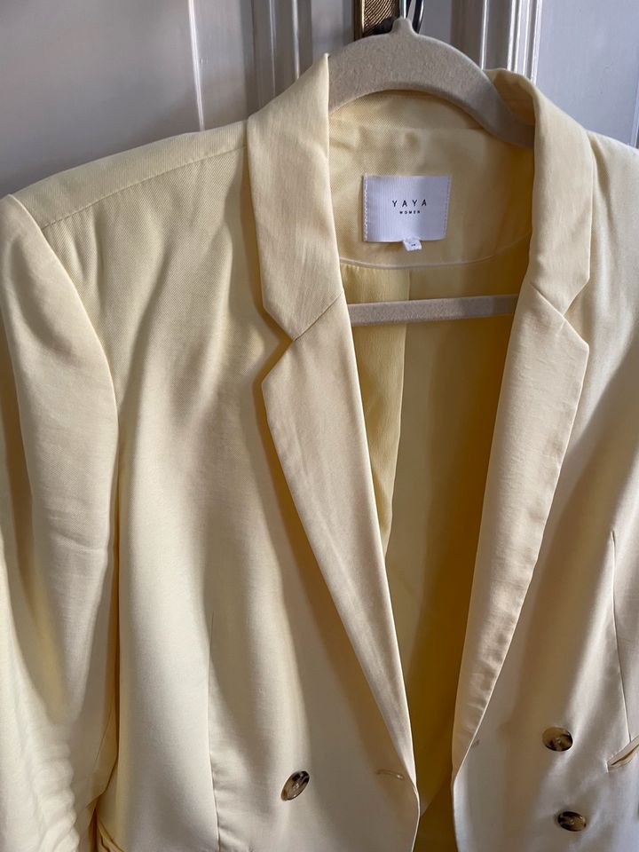 YAYA Hosenanzug pastell gelb M 38 Blazer Hose Chino wie neu in Görlitz