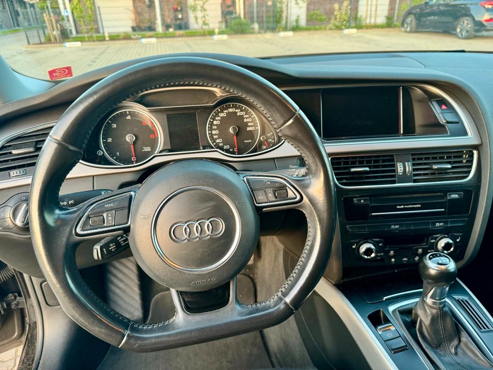 Audi A4 B8 2,0 TDI in Lemförde