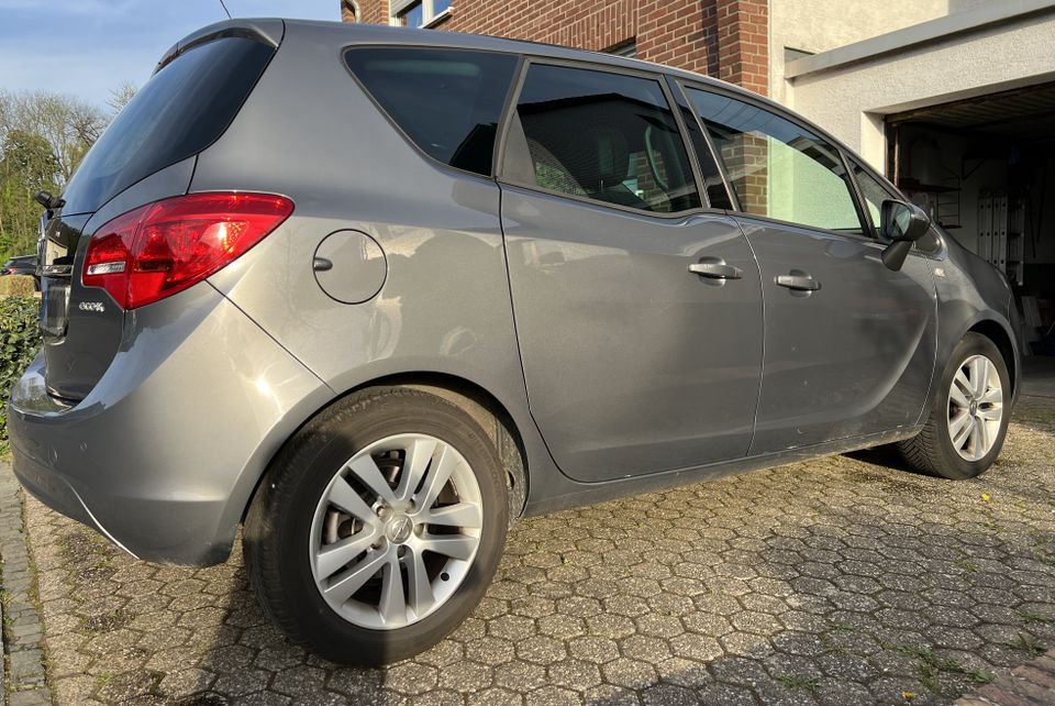 Opel Meriva B in Erftstadt