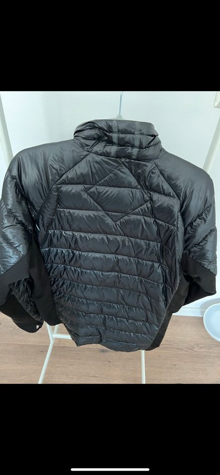 Canada Goose Lite Jacket L in Köln