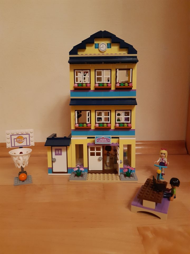 Lego Friends Heartlake Schule # 41005 in Schrozberg