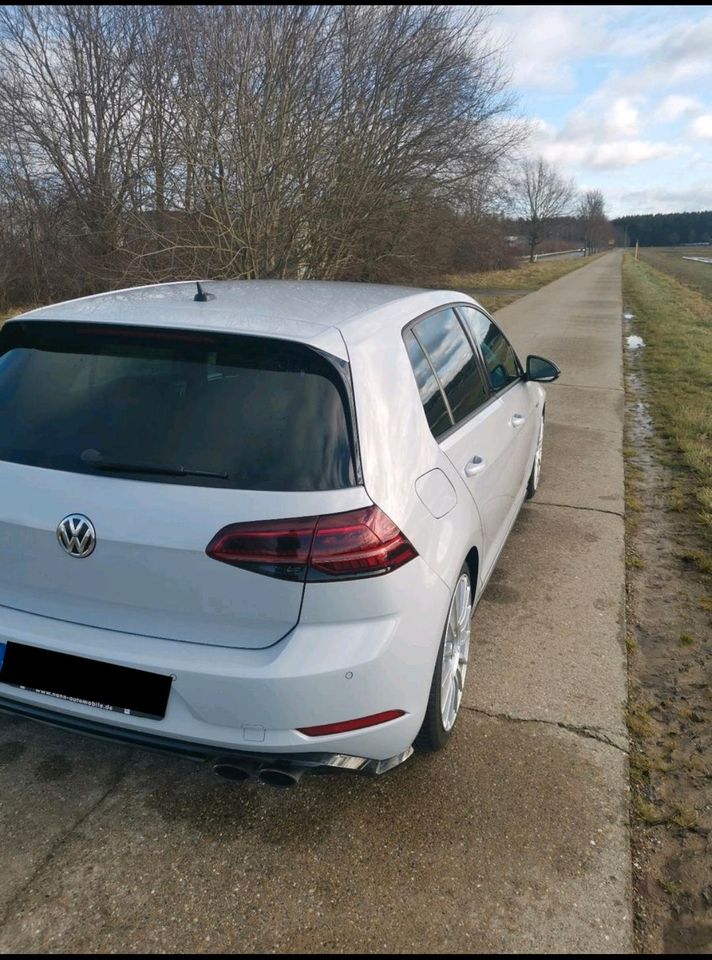 Volkswagen Golf 7 R Facelift ohne OPF in Biberach an der Riß