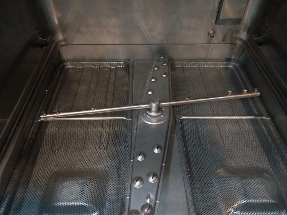 Zanussi Gastro Spülmaschine Geschirrspüler mit Ablaufpumpe in Sülzfeld