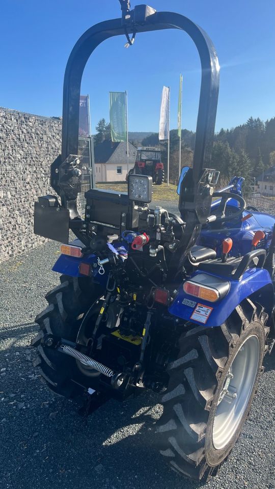 Farmtrac/Kubota 22,Frontlader, Ackerstollen, Allrad Kleintraktor in Markneukirchen