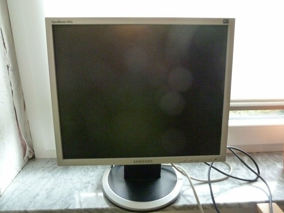 Monitor von Samsung - SyncMaster 940N in Bergisch Gladbach