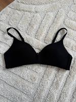Soft BH bügelloser BH schwarz H&M 85B Niedersachsen - Winsen (Luhe) Vorschau