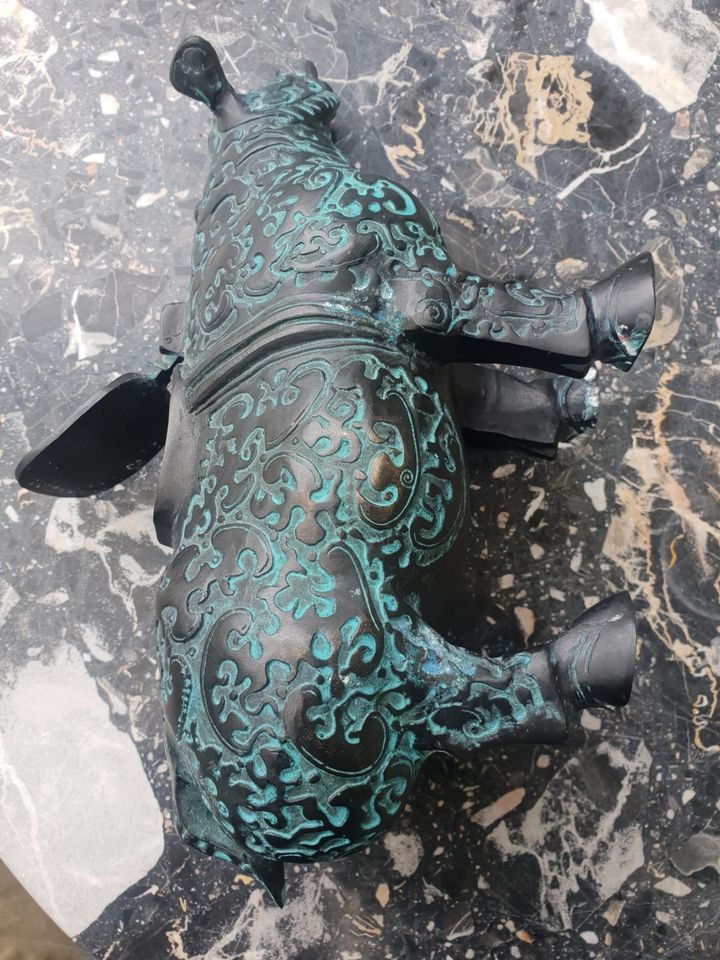 Antike Bronzefigur Rhino in Gerstetten