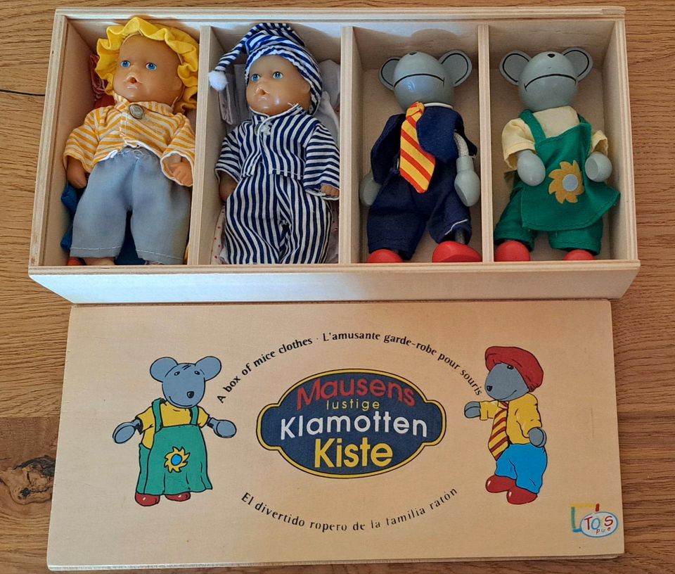 Mausens Klamottenkiste + 2 Mini  Babyborn in Hochdorf