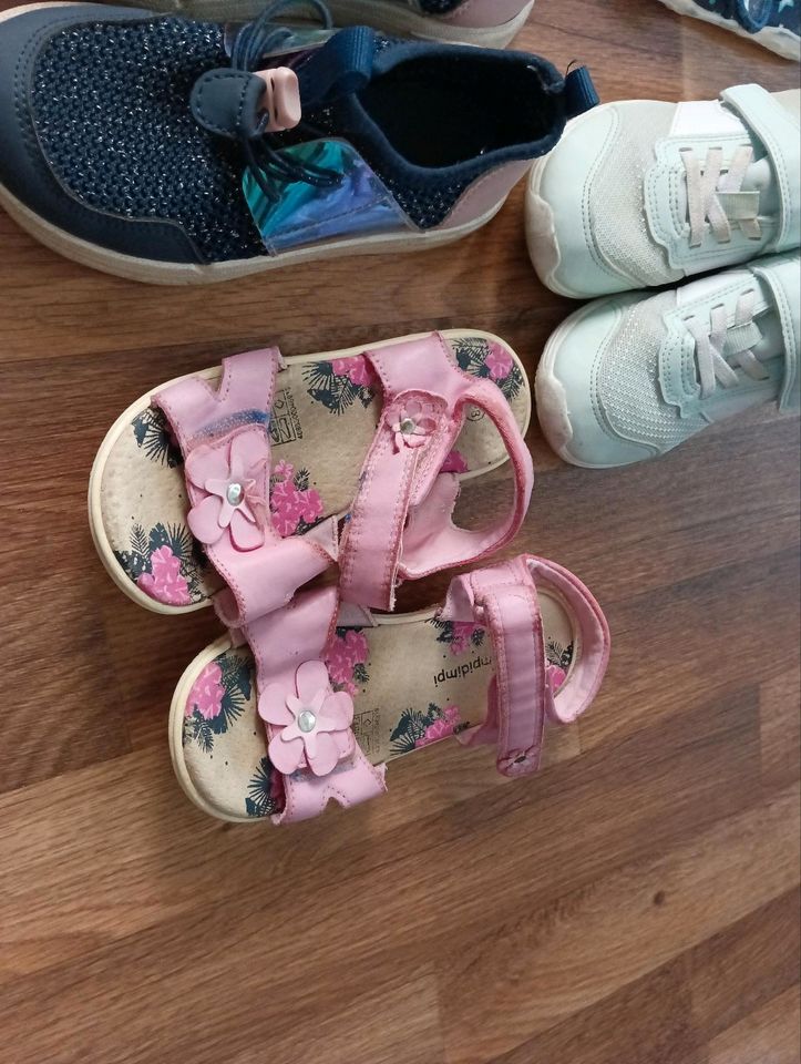 Sandalen Sneaker Paket für Mädchen Größe 28 in Duisburg