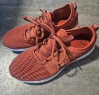 Schuhe Sport Gr. 39 weiße Sohle mit Memoryeinlage Bench Sachsen - Oberlungwitz Vorschau