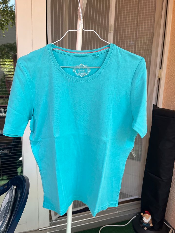 Adagio Damen T-Shirt blau/türkis Gr. 40 in Berlin - Tempelhof | eBay  Kleinanzeigen ist jetzt Kleinanzeigen