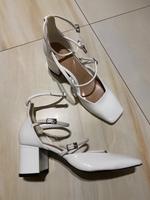Weiße Zara schnallen Pumps gr. 37 neu Schleswig-Holstein - Elmshorn Vorschau