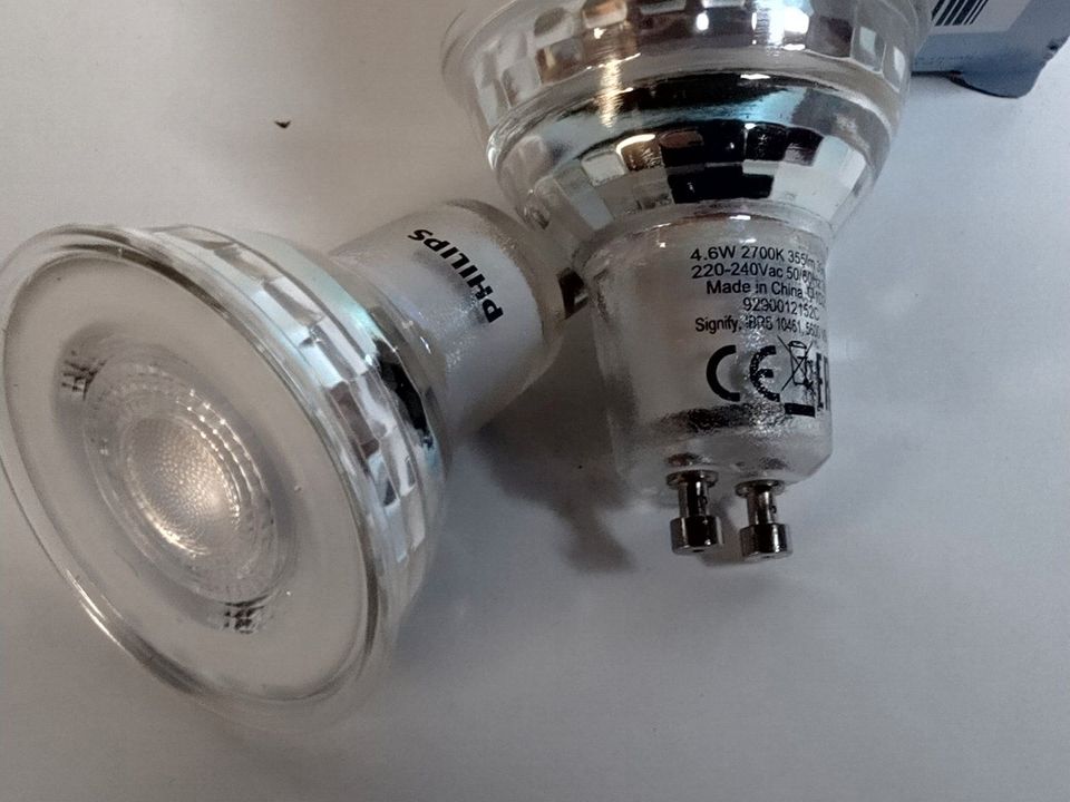 Philips 2x CorePro GU10 LED warmweiß 2700K 4,6W=50W NEU+OVP! in  Niedersachsen - Osnabrück | eBay Kleinanzeigen ist jetzt Kleinanzeigen