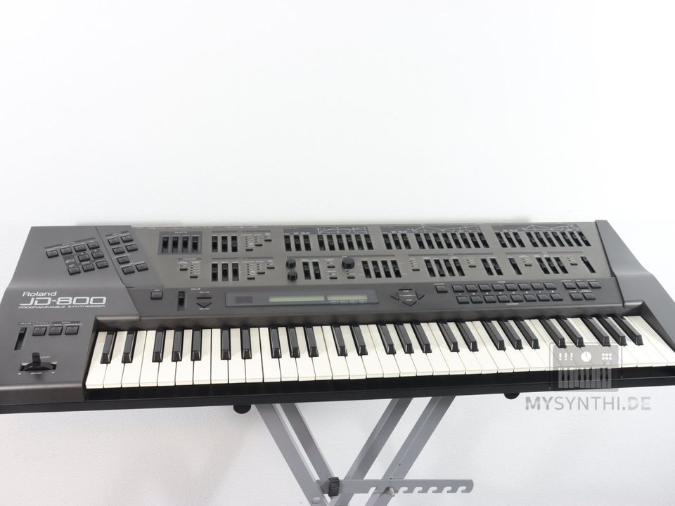 Roland JD-800 61 Tasten Vintage Synthesizer + 1 J. Gewährleistung in Möhnesee