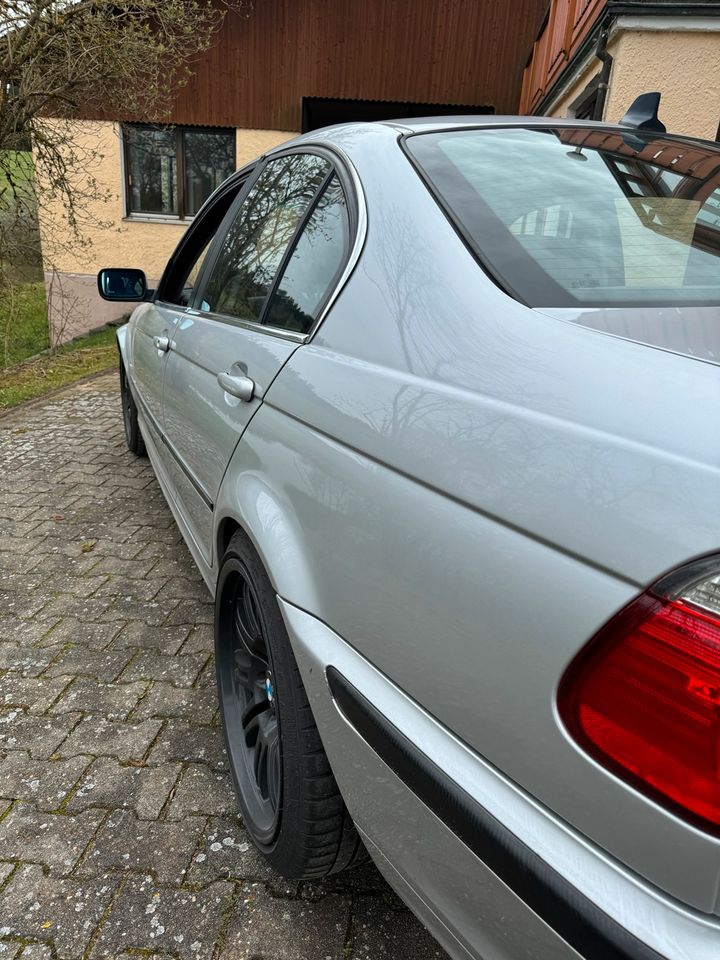 BMW e46 330i in Wald Oberpf.