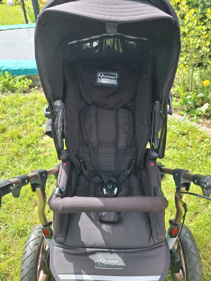 Quinny Freestyle Jogger Kinderwagen schwarz Top Zustand in Rehlingen-Siersburg