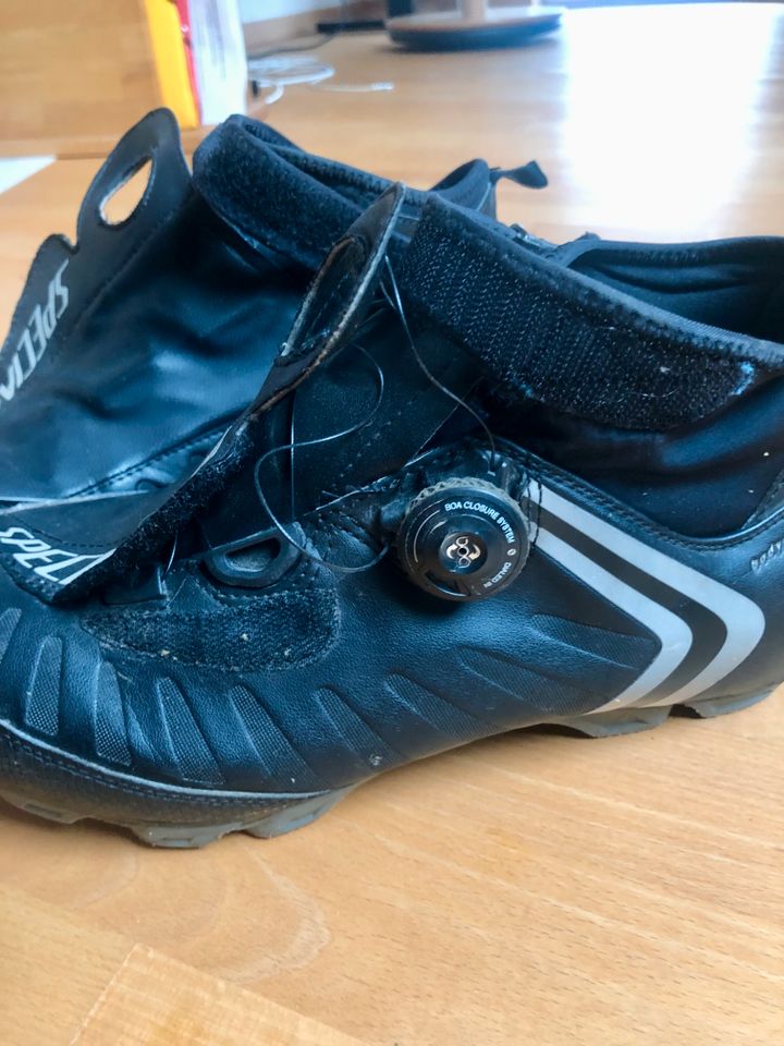 Winterschuh Specialized, Gr. 43,5 in Ebringen