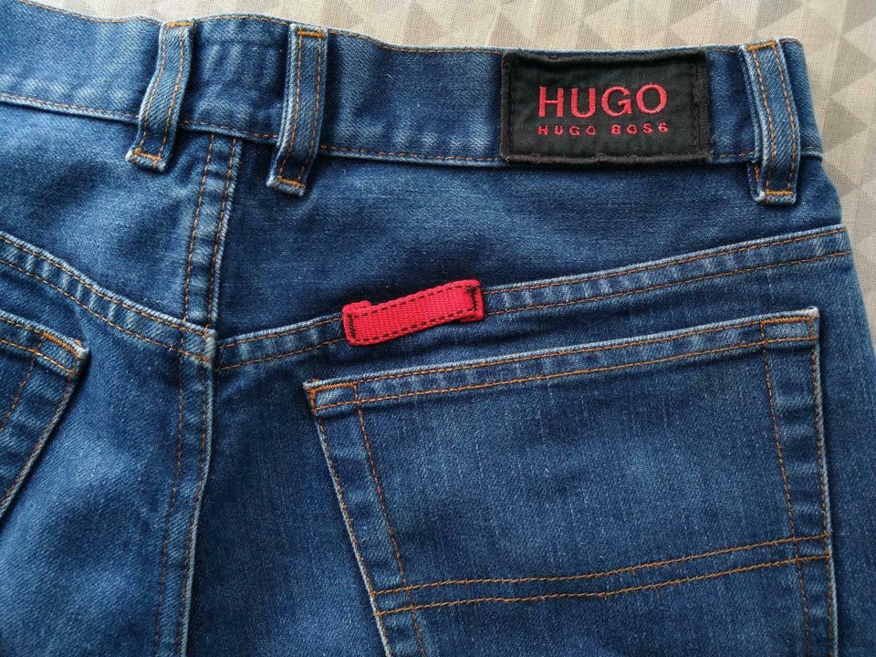 Jeans Hugo Boss W32 L32 in München