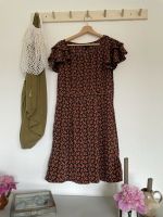 Vero Moda leichtes Kleid in 38 Streublumen Sommerkleid Niedersachsen - Göttingen Vorschau