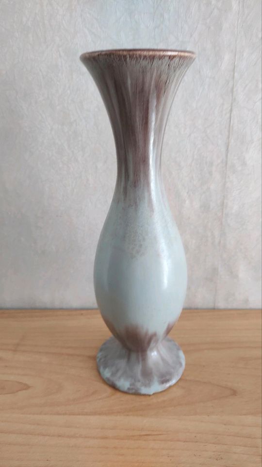 sehr alte Vase in Wallsbüll