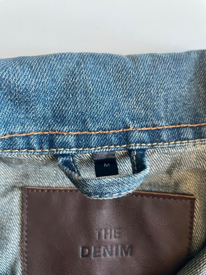 Herren jeans jacke größe M in Berlin