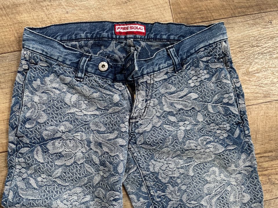 Freesoul Italia extravagante Stretch Jeans 25 (32/34) in Witzenhausen