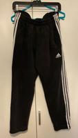 Adidas‘ Jogginghose Niedersachsen - Cloppenburg Vorschau
