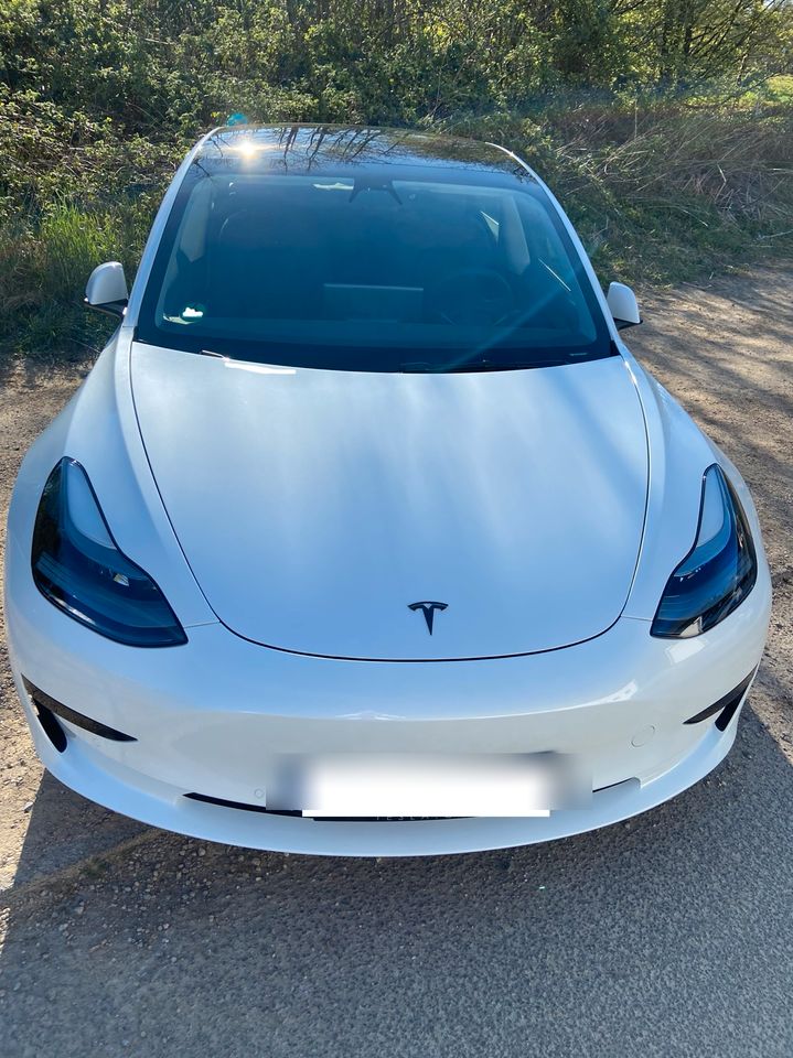 Tesla Model 3 SR+ in Overath