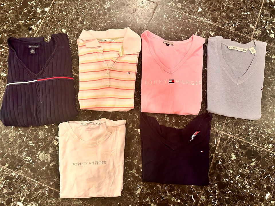 Tommy Hilfiger Paket T-Shirts Pullover in Düsseldorf