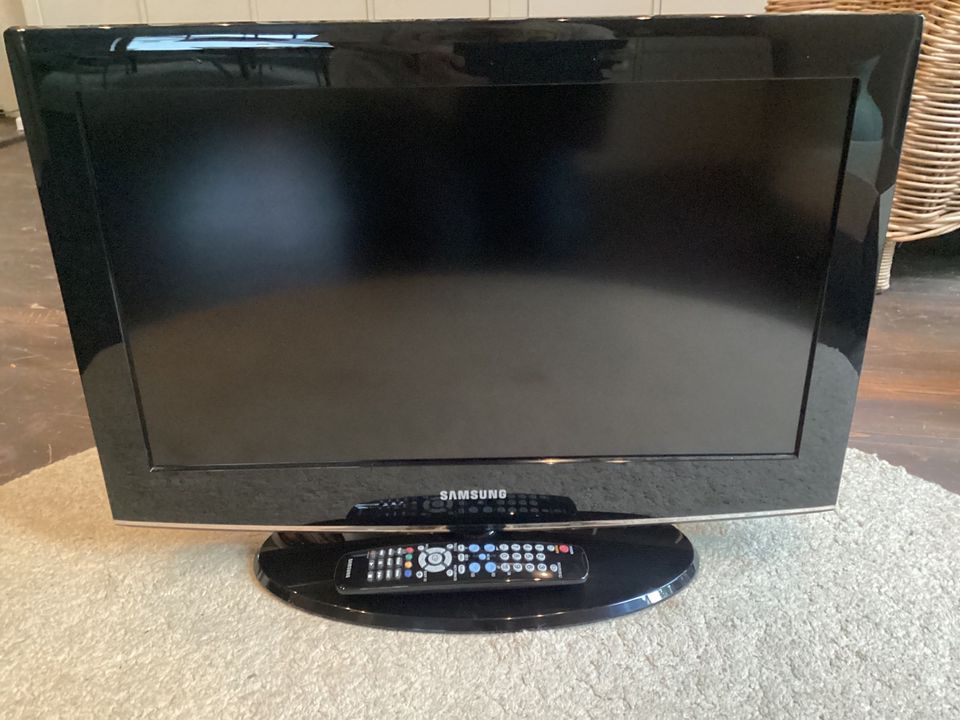 Samsung 26 Zoll TV in Minden