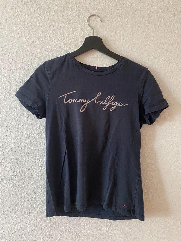 Tommy Hilfiger Printshirt Gr. S in Hamburg