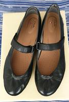 Ballerina mit  Riemchen  Gr 41, v. Clarks München - Bogenhausen Vorschau
