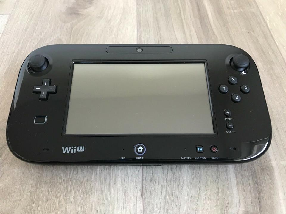 Nintendo Wii U, 5 Spiele, Zubehör, tanzen und singen »Karaoke« in Bad Krozingen