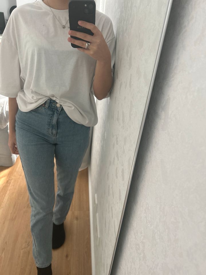 Topshop Jeans 28/32 in Frankfurt am Main