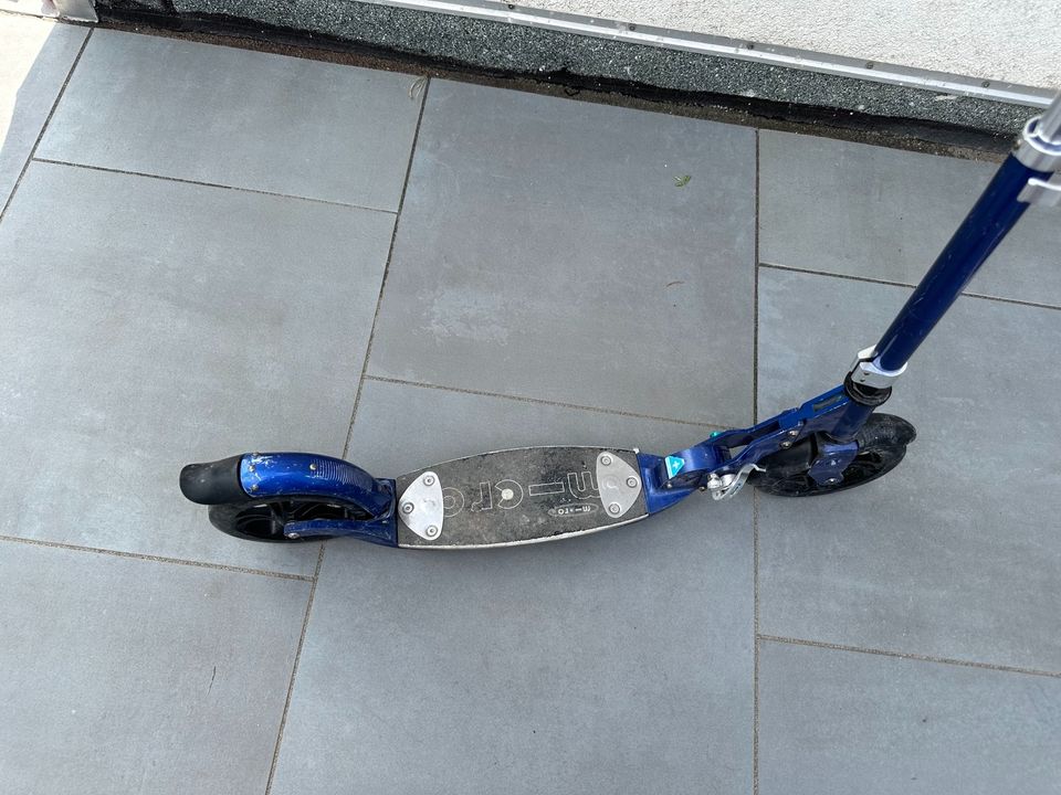Micro Roller blau / klappbar / Scooter in Wuppertal