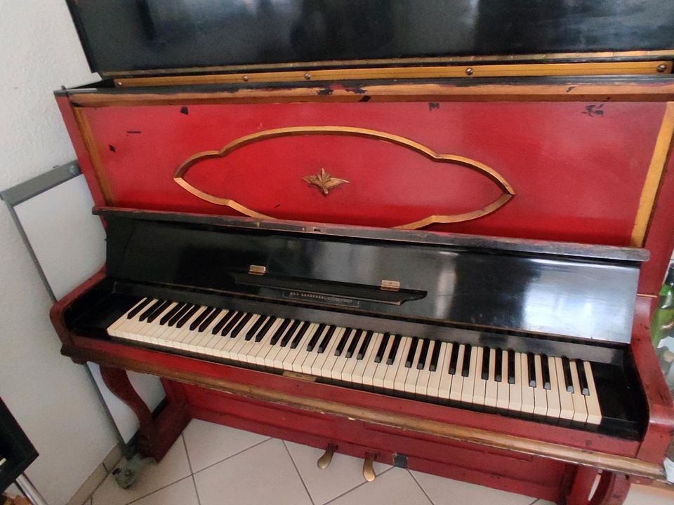 Tolles Retro-Klavier abzugeben/Vintage-Klavier in Heidelberg