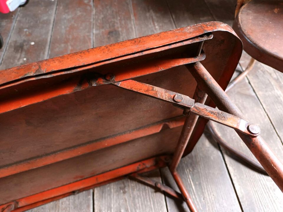 Antike Kinder Stühle Tisch Metall um 1900 Vintage sehr selten in Solingen