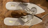 Neu SHEIN Brautschuhe weise Schuhe 39 Pumps 10 cm Absatz Bayern - Ansbach Vorschau