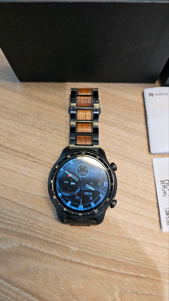 Ticwatch 3 PRO ULTRA GPS smartwatch WearOS Android in Boffzen